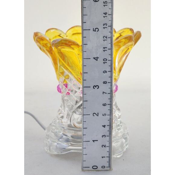 NIGHTLIGHT-Clear-Yellow Hearts-Cut Glass-On/Off Switch-Soft Light - Picture 11 of 12